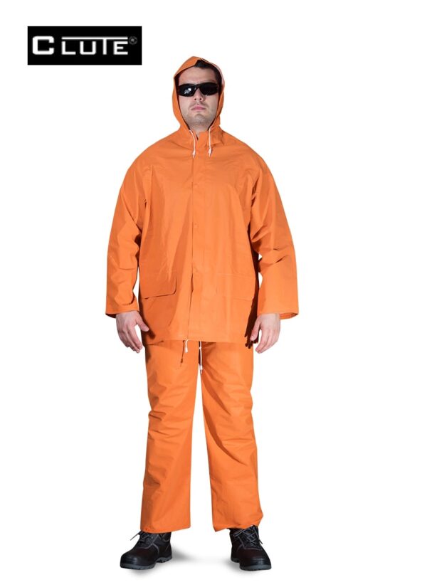 30902100-SET-CASACA-PANTALON-PVC-LIGERO-ECO-NARANJA-T.L-CLT-Delante-cerrado